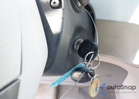 2014 Toyota Sienna Le V6 8 Passenger z USA, uszkodzony, nr VIN 5TDKK3DC5ES453432